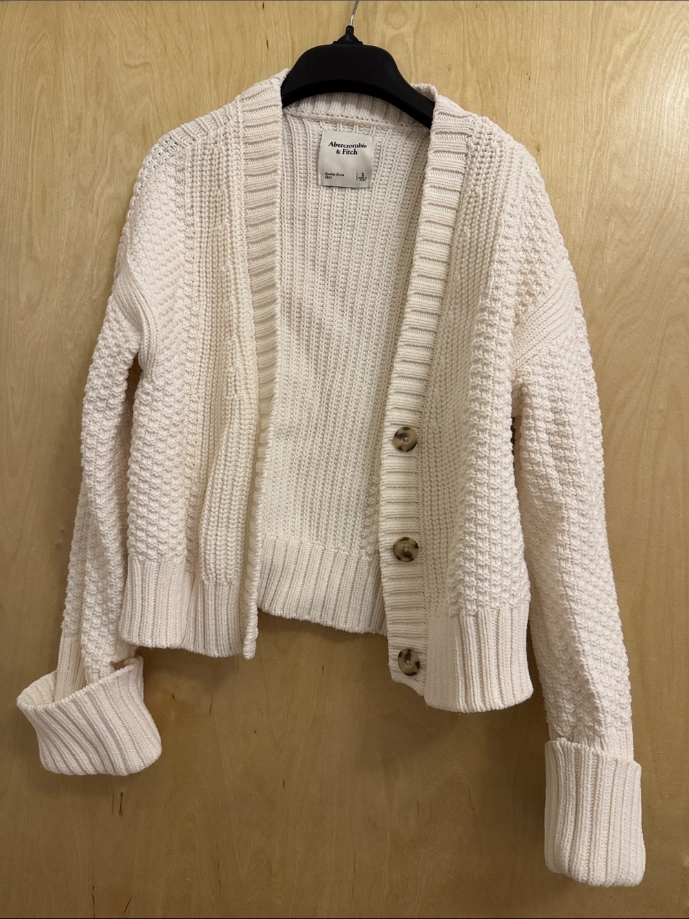 Abercrombie & Fitch Off-White Chunky Button-Front Cardigan